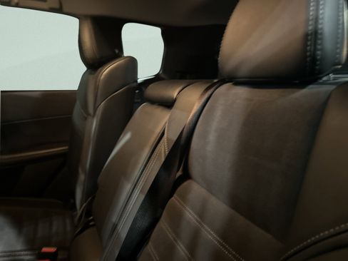 Used 2024 Mitsubishi Outlander SE image 15