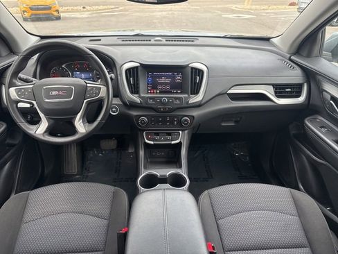 Used 2024 GMC Terrain SLE image 18