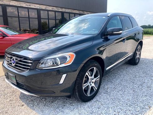 Used 2015 Volvo XC60 T6 Platinum w/ Inscription Package AWD/4WD image 2