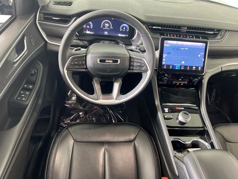 Used 2023 Jeep Grand Cherokee L Limited AWD/4WD image 22