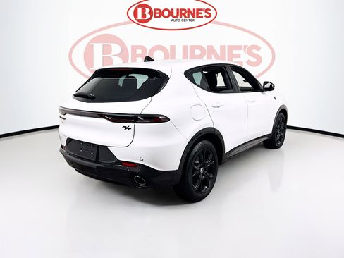 Used 2024 Dodge Hornet R/T w/ R/T Blacktop Package image 9