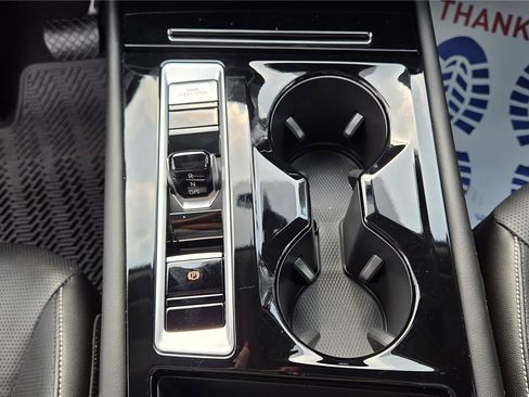 Certified 2024 Volkswagen Atlas SEL AWD/4WD image 24