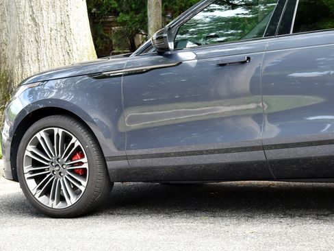 Used 2024 Land Rover Range Rover Velar Dynamic SE AWD/4WD image 12