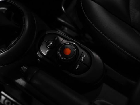 Used 2017 MINI Cooper 2-Door Hardtop FWD image 21