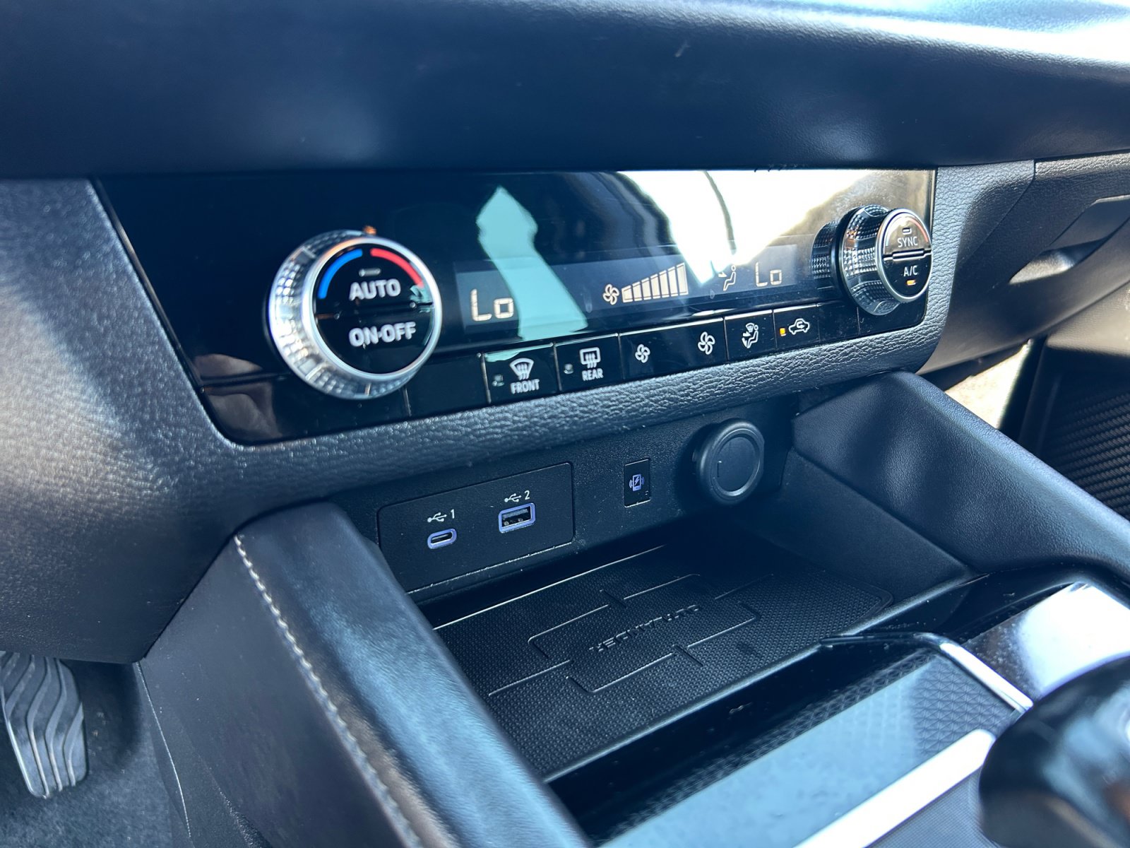 Used 2022 Mitsubishi Outlander SE FWD image 12
