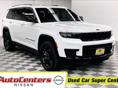 Used 2023 Jeep Grand Cherokee L Laredo