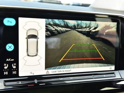 New 2026 Volkswagen Atlas SE image 13