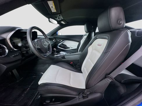 Used 2018 Chevrolet Camaro SS image 25