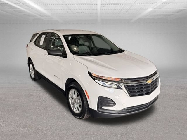 Used 2024 Chevrolet Equinox LS FWD image 3