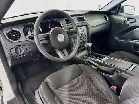 Used 2012 Ford Mustang Coupe RWD image 9