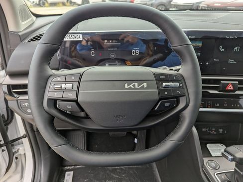 New 2026 Kia Sportage EX image 29