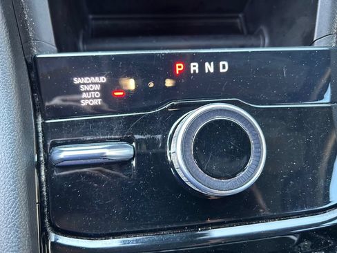 Certified 2023 Jeep Grand Cherokee Limited AWD/4WD image 23