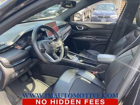 Used 2022 Jeep Compass Altitude w/ Sun and Sound Group image 2