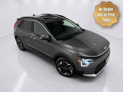 Used 2024 Kia Niro Wave w/ Wave Preserve Package