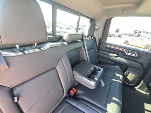 Used 2025 GMC Sierra 2500 Denali AWD/4WD image 16