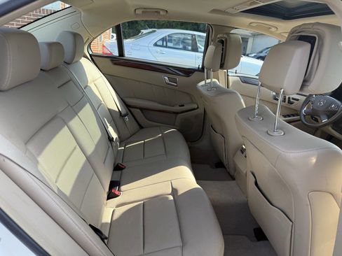 Used 2013 Mercedes-Benz E 350 BlueTEC Sedan image 19