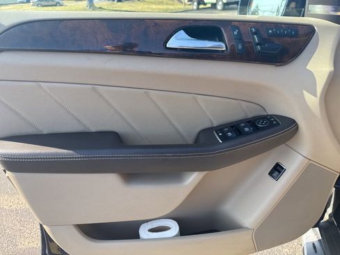 Used 2015 Mercedes-Benz GL 450 4MATIC image 10