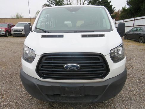 Used 2019 Ford Transit 250 148 Low Roof RWD image 17