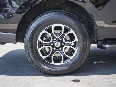 Used 2024 Ford Expedition XLT AWD/4WD image 8