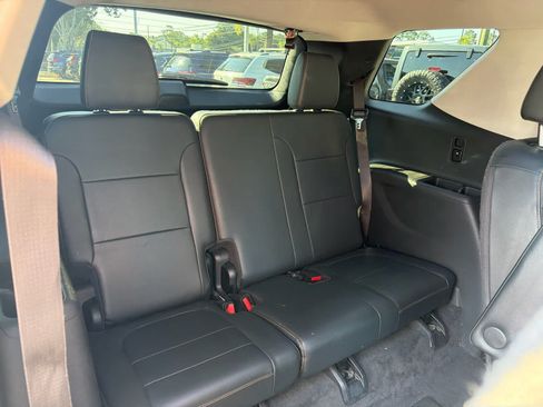 Used 2019 Chevrolet Traverse Premier w/ Redline Edition FWD image 22