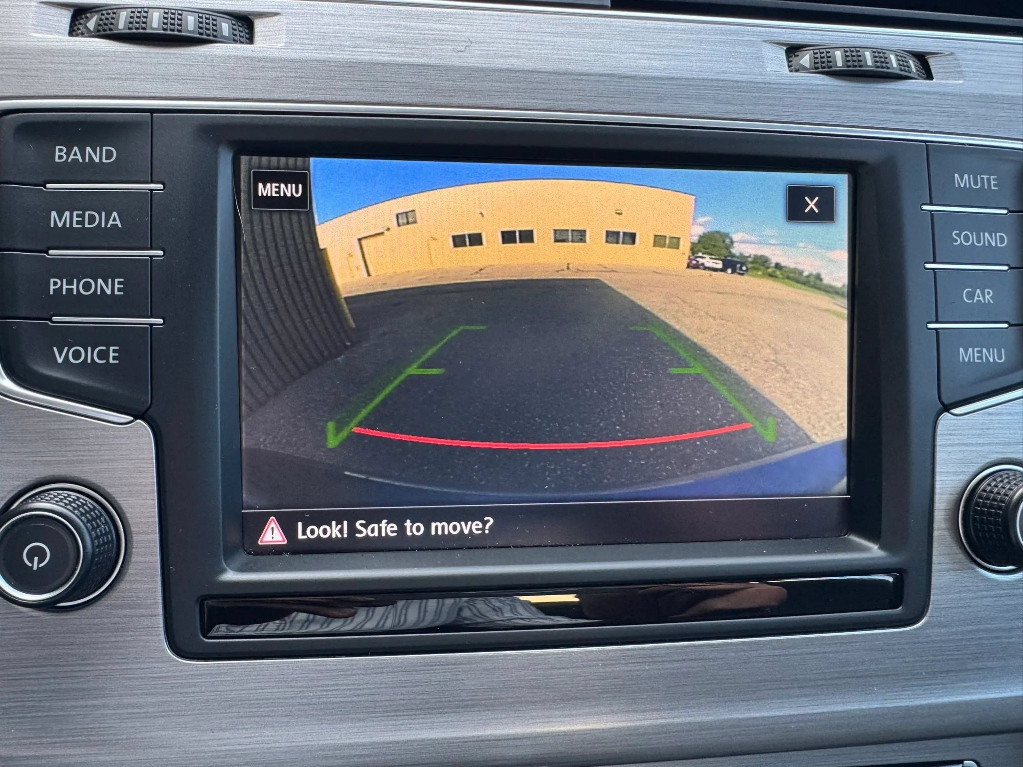 Used 2017 Volkswagen Golf SEL FWD image 18