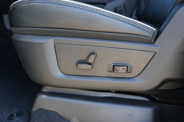 Used 2026 RAM 2500 Laramie AWD/4WD image 19