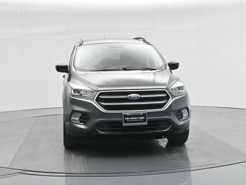 Used 2019 Ford Escape SE image 55