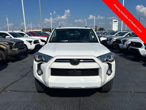 Used 2024 Toyota 4Runner SR5 Premium w/ Moonroof Package AWD/4WD image 27