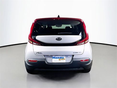 Used 2020 Kia Soul EX image 23