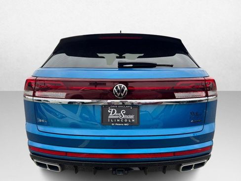 Used 2025 Volkswagen Atlas Cross Sport SEL Premium R-Line image 6