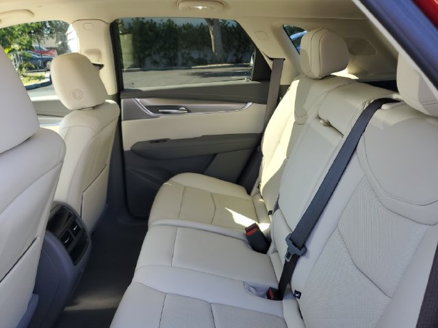 Used 2024 Cadillac XT5 Premium Luxury FWD image 14