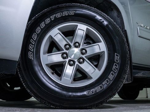 Used 2012 GMC Yukon SLT w/ SLT-2 Equipment Package image 6