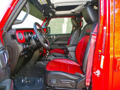 Used 2023 Jeep Wrangler Unlimited Rubicon 4xe image 14