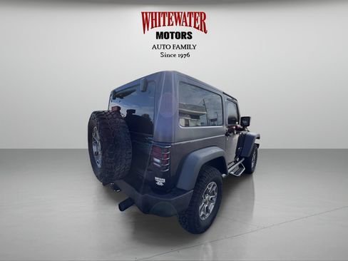 Used 2016 Jeep Wrangler Rubicon w/ Power Convenience Group AWD/4WD image 6