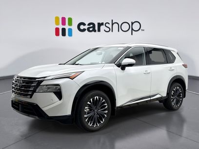 Used 2025 Nissan Rogue Platinum w/ Tech Package