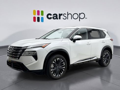 Used 2025 Nissan Rogue Platinum w/ Tech Package image 1