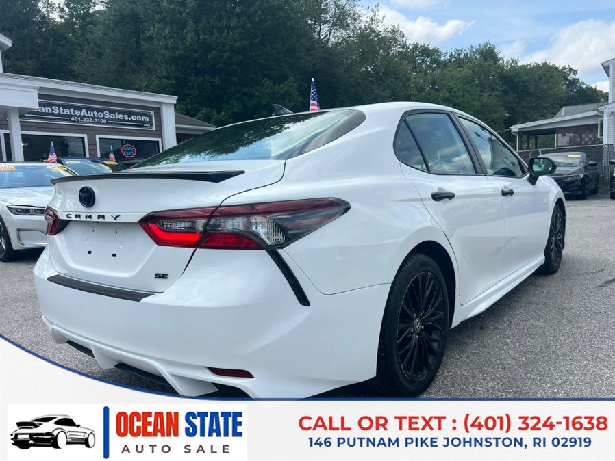 Used 2022 Toyota Camry SE w/ Convenience Package FWD image 5