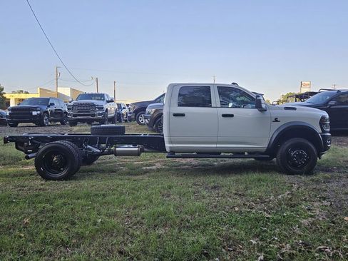 New 2026 RAM 5500 Tradesman image 9