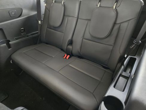 New 2025 Ford Explorer Active w/ Active Comfort Package image 21