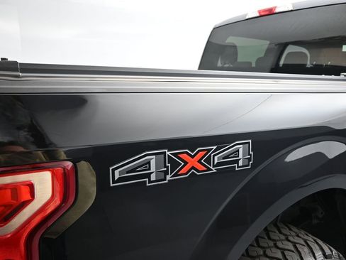 Used 2019 Ford F150 XLT image 9