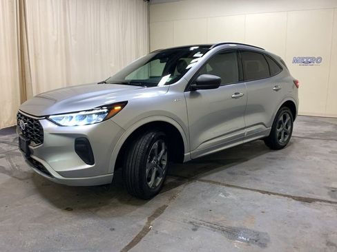 Certified 2023 Ford Escape ST-Line w/ Tech Pack #1 image 44