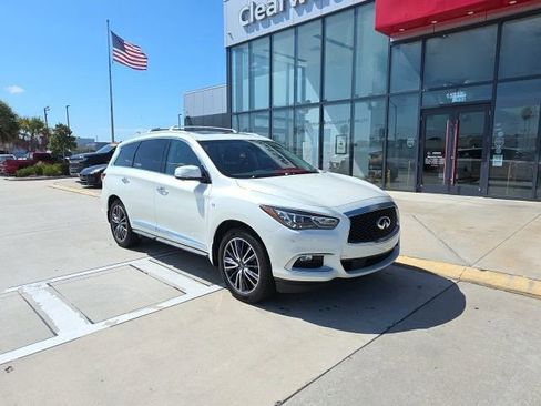 Used 2016 INFINITI QX60 Luxe w/ Deluxe Technology Package image 2