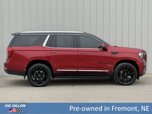 Certified 2024 GMC Yukon SLT w/ SLT Premium Package image 3