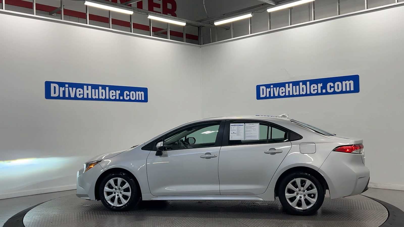Used 2026 Toyota Corolla LE FWD image 6