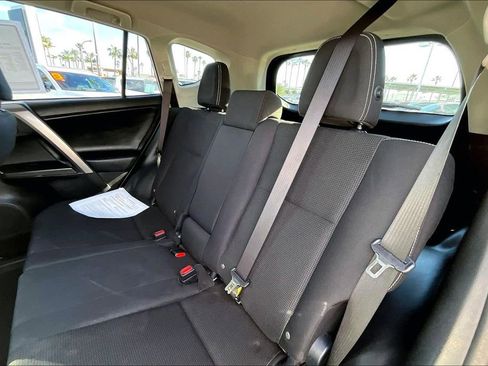 Used 2018 Toyota RAV4 XLE image 15