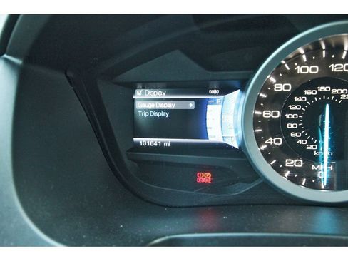 Used 2013 Ford Explorer XLT FWD image 16