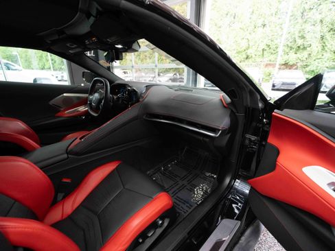 Used 2020 Chevrolet Corvette Stingray Preferred Cpe w/ 2LT Preferred Equipment Group RWD image 22