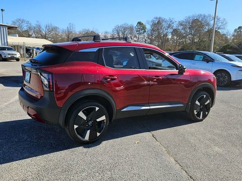 New 2026 Nissan Kicks SR w/ Cold Weather Package FWD image 12