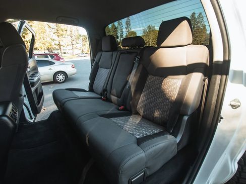 Used 2018 Toyota Tundra SR5 image 25