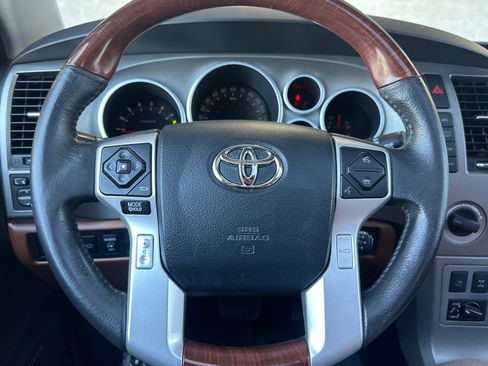 Certified 2016 Toyota Sequoia Platinum AWD/4WD image 24